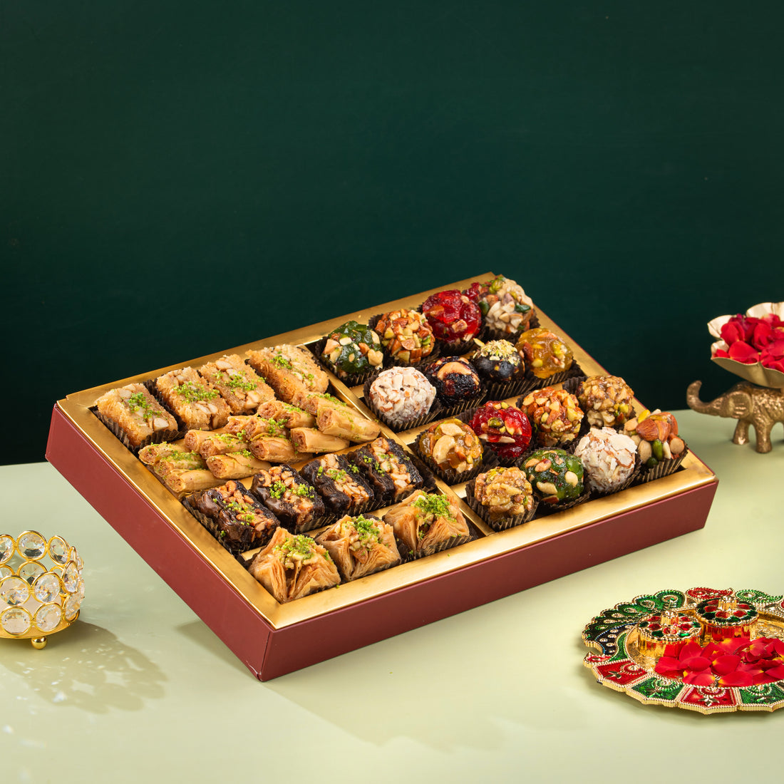Rajwada Assorted Baklava & Indian Fusion Box 750g