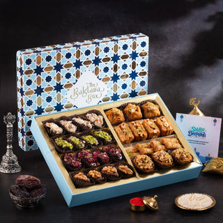 Heritage Box with Dates and Baklavas Diwali Gift Box