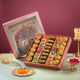 Jaipur Assorted Baklava & Indian Fusion Sweets Box 750g