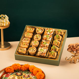 IKAT Assorted Baklava Sweets Box 500g