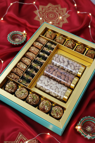 Arabia Assorted Baklava & Dryfruit Hamper Box