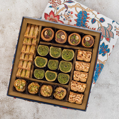 Assorted Baklava with pistachio- 600gms (Regalia gift box) - THE BAKLAVA BOX
