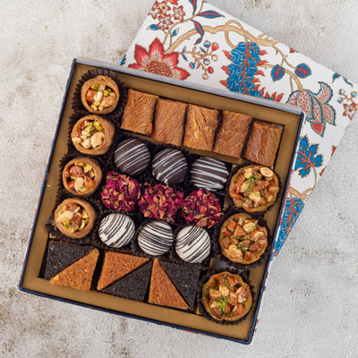 Assorted Kunafa, Baklavas and Fusion sweets Regalia gift box - THE BAKLAVA BOX