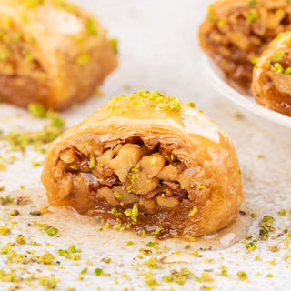 Cashew Cross Baklava - THE BAKLAVA BOX