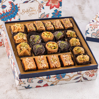 Gift Box with Assorted Baklavas - Regalia - THE BAKLAVA BOX