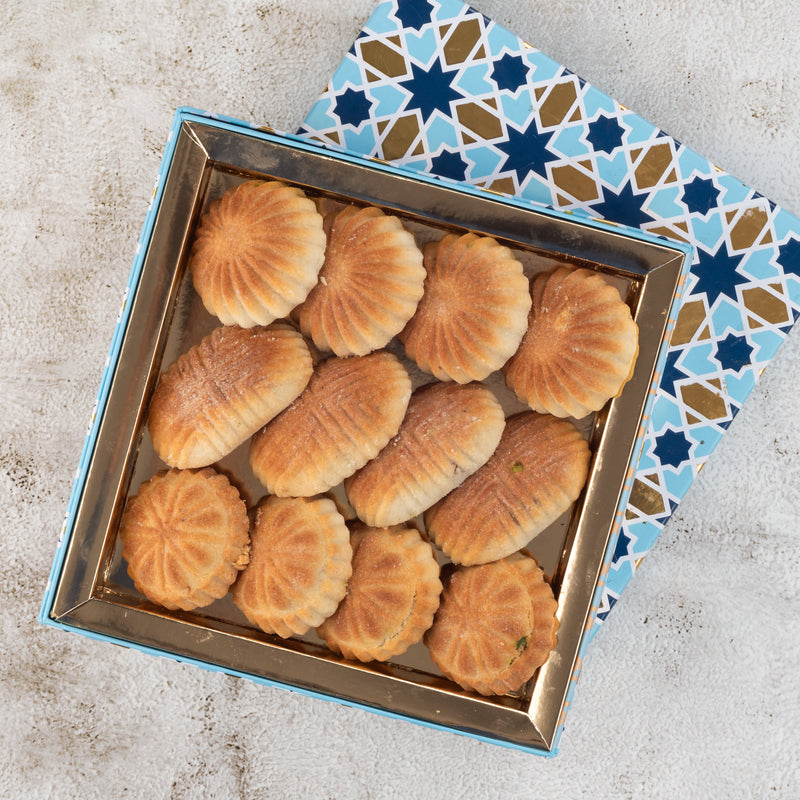 Walnut Maamoul (Arabian Walnut Stuffed Cookies) - THE BAKLAVA BOX
