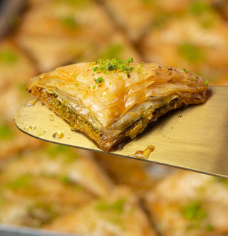 Pista Kunafa Tin Cake