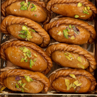 Holi Gift Box :Kesar Gujiya (250gm) with Ribbon Packaging and Gulal - THE BAKLAVA BOX