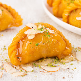 Holi Gift Box :Kesar Gujiya with Ribbon Packaging and Gulal - THE BAKLAVA BOX