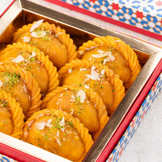 Holi Gift Box :Kesar Gujiya with Ribbon Packaging and Gulal - THE BAKLAVA BOX