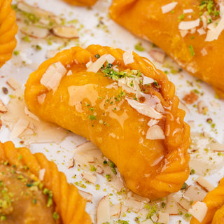 Holi Gift Box :Kesar Gujiya with Ribbon Packaging and Gulal - THE BAKLAVA BOX