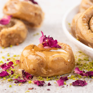 Rose Ring Baklava - THE BAKLAVA BOX