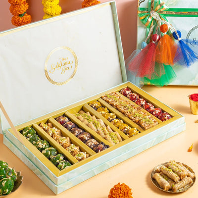 Royal Vega gift Box (1 kg) with ribbon packaging - Baklavas & Laddoos - THE BAKLAVA BOX
