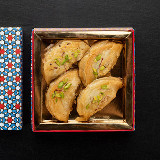 Turkish Gujiya (250gm) with Ribbon Packaging and organic gulal - THE BAKLAVA BOX